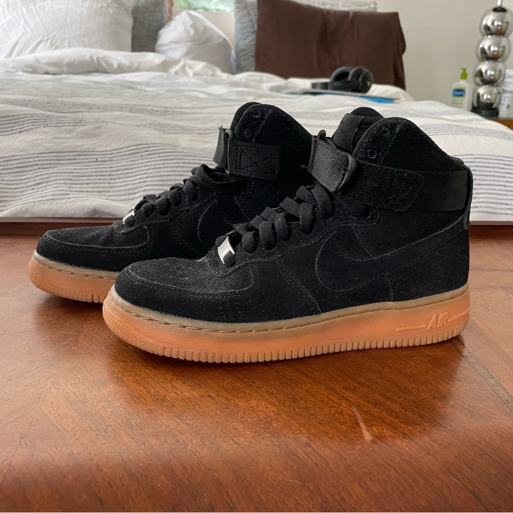 Nike Air Force 1 Suede Black Gum high top